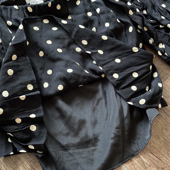 Lovers & Friends off the shoulder ruched polka dot top - Picture 9 of 11